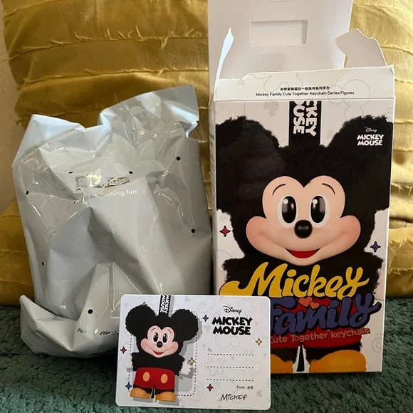 Discontinued! Pop Mart Disney Mickey Family Keychain – Mickey - Picture 2 of 4